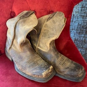 Men’s Ariat Cowboy boots